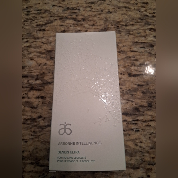 Arbonne Intelligence Genius Ultra - Picture 2 of 4